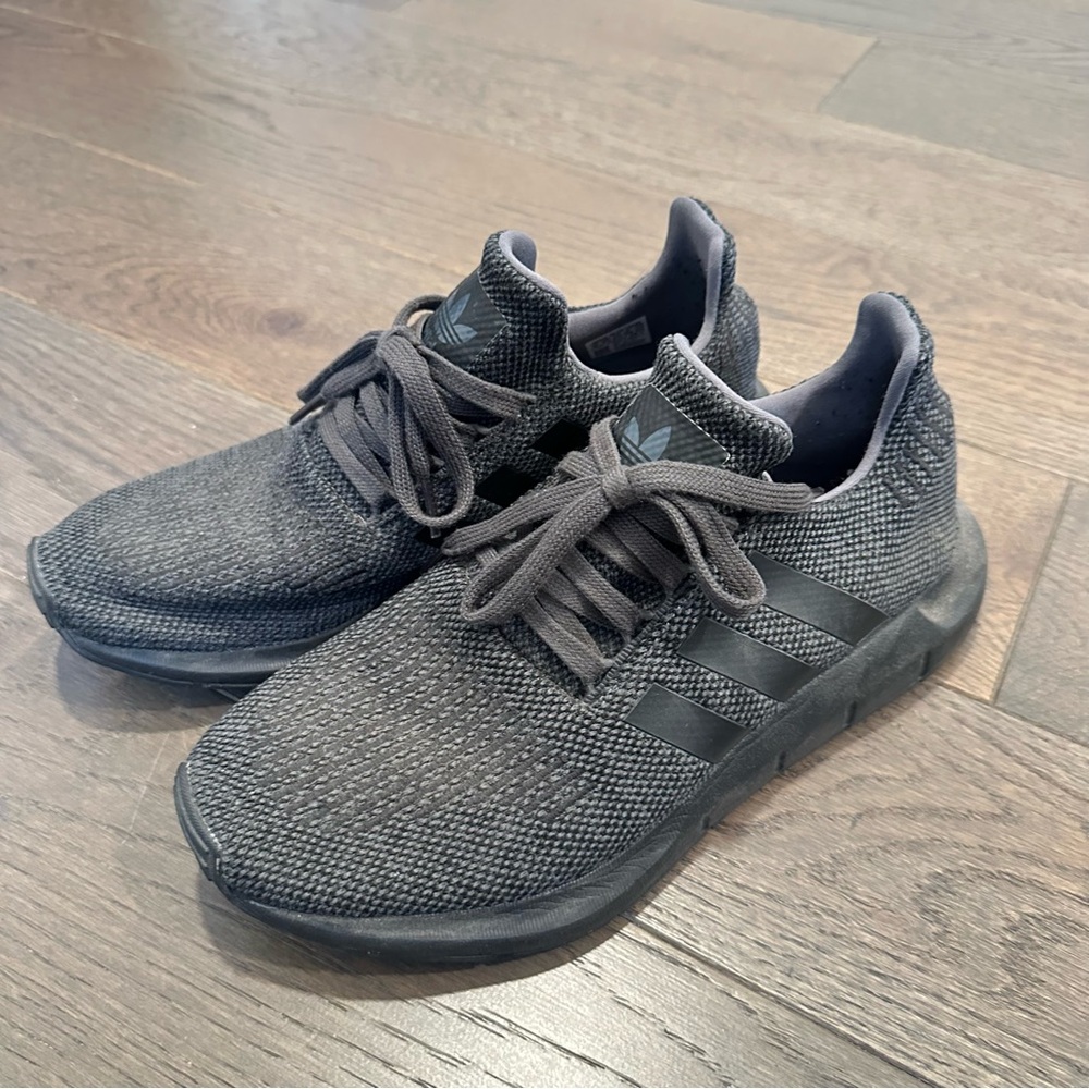 Adidas Men's Black and Gray Sneakers